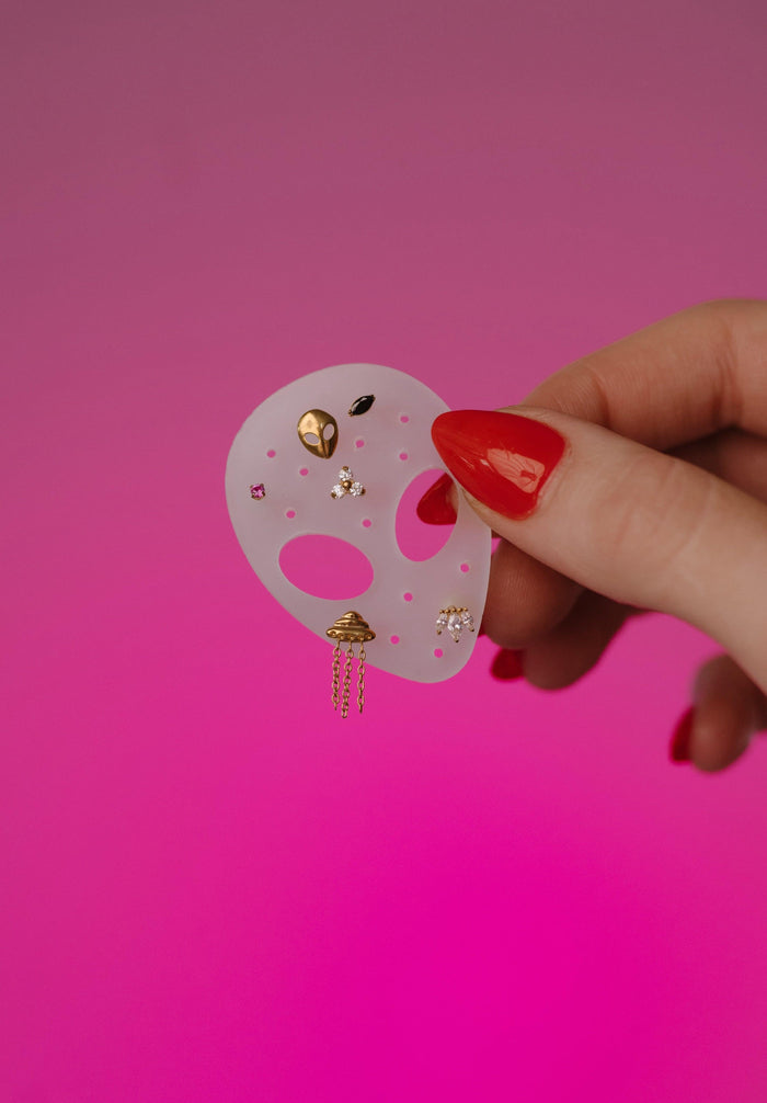 Alien Flat Back Stud