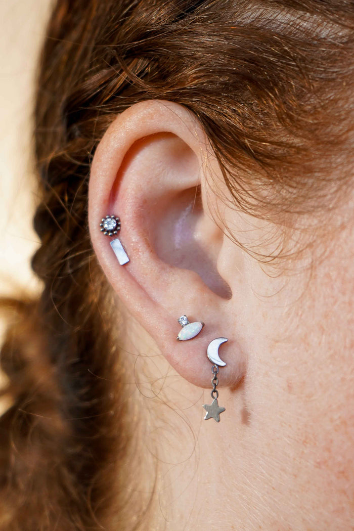 Bar Flat Back Stud