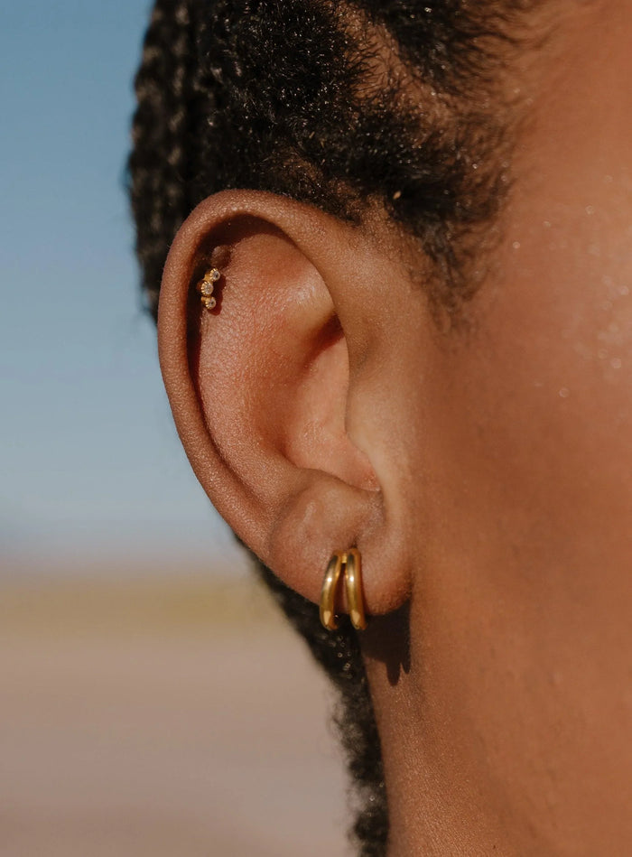 Barnacle Flat Back Stud - Clear