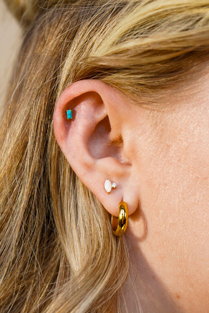 Blue Skies Baguette Flat Back Stud