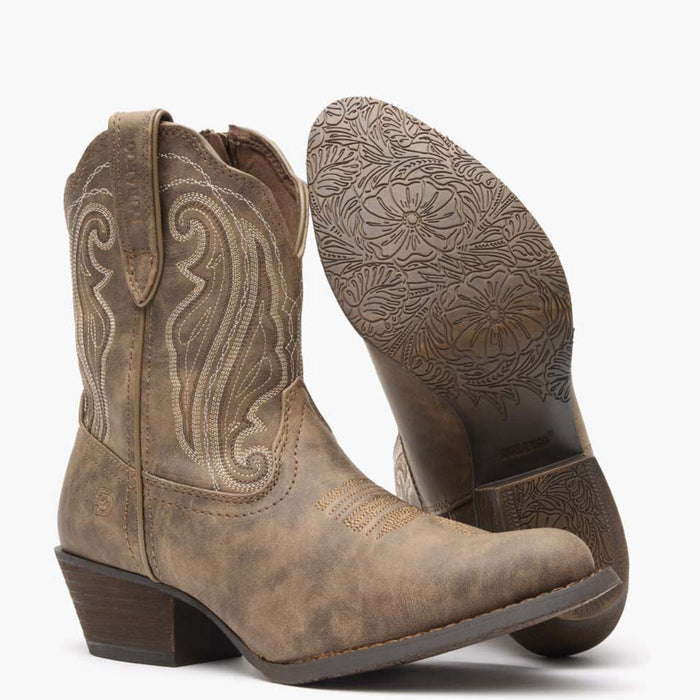 Crush by Durango® Women's Distressed Shortie Western Boot - outsole
