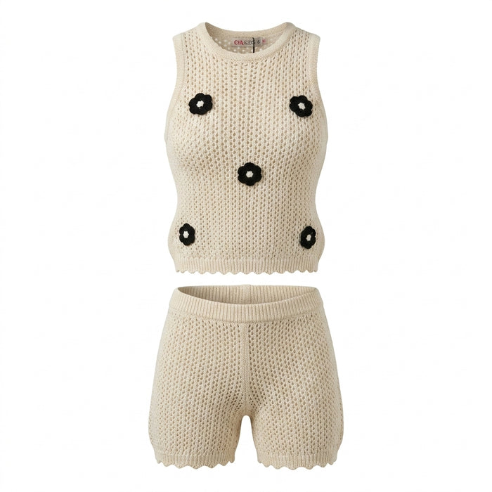 Girls Knitted Sleeveless Top And Pants Set With Floral Appliqués
