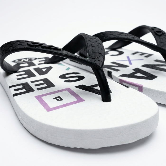 Graphic Flip Flop Sandals With Straps