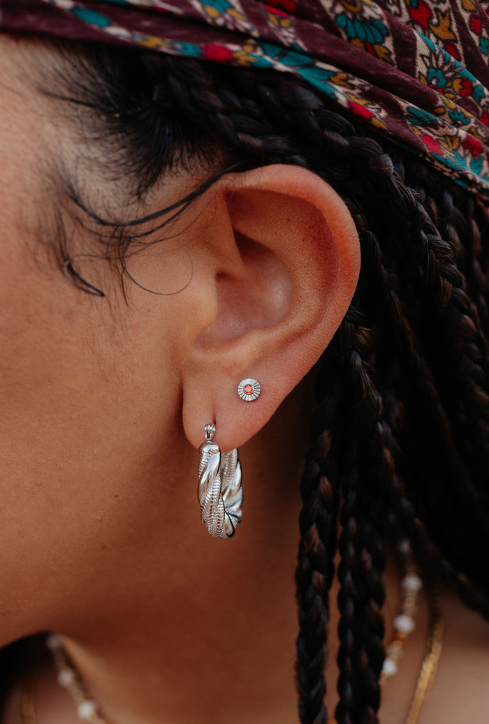 High Noon Flat Black Stud