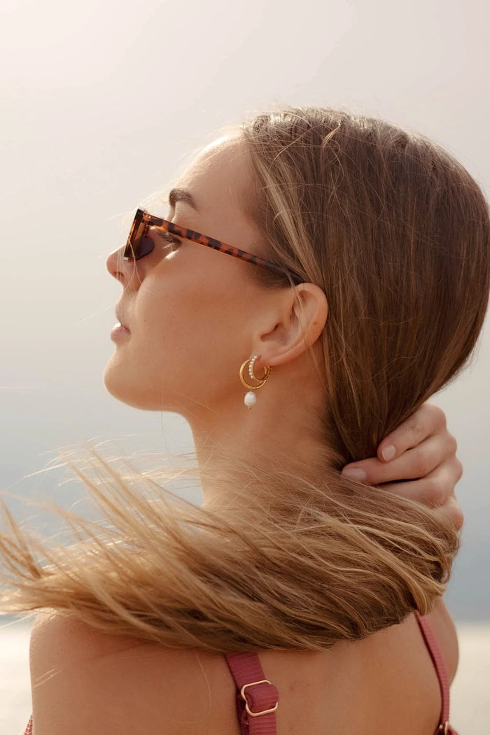 Isla Pearl Titanium Hoops