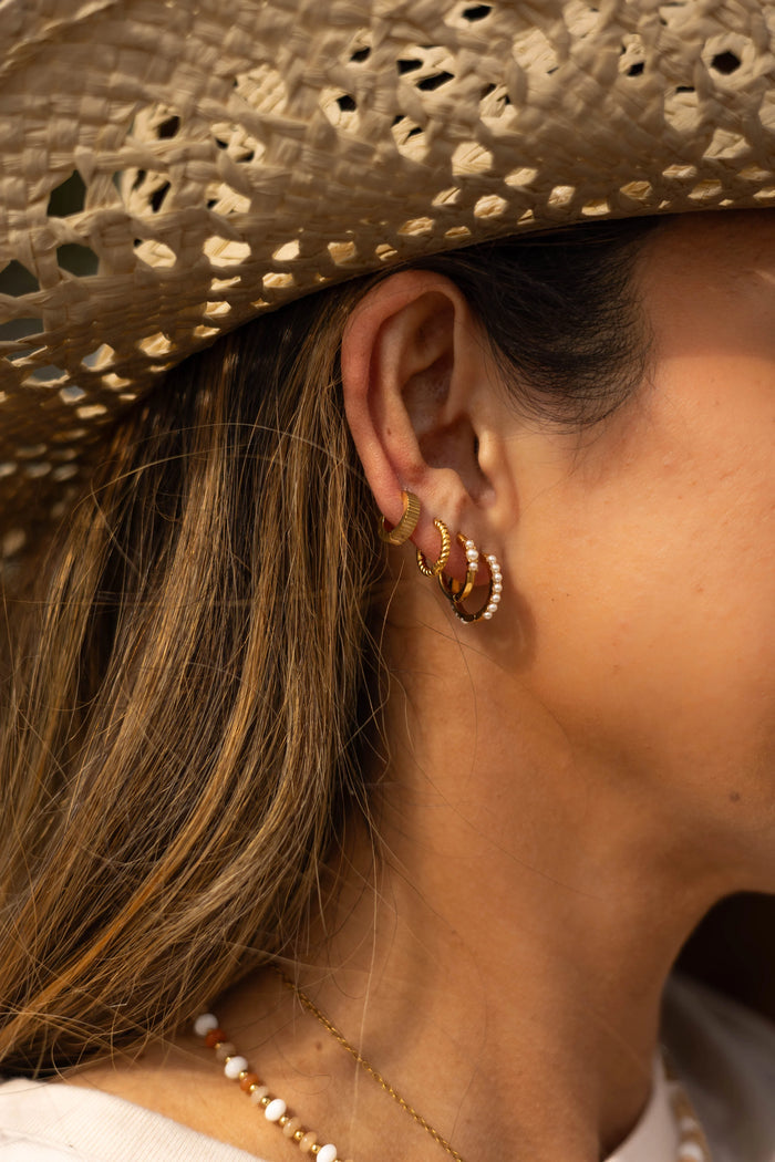 Isla Pearl Titanium Hoops
