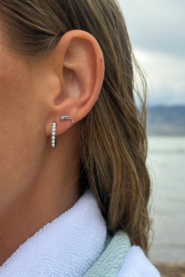 Isla Pearl Titanium Hoops