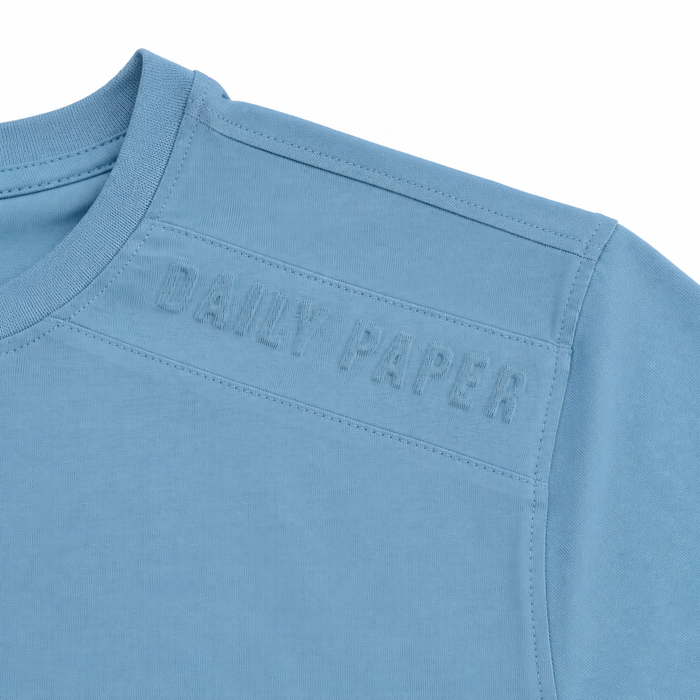 Men Short Sleeve T-Shirt With Embossed Shoulder Detail
