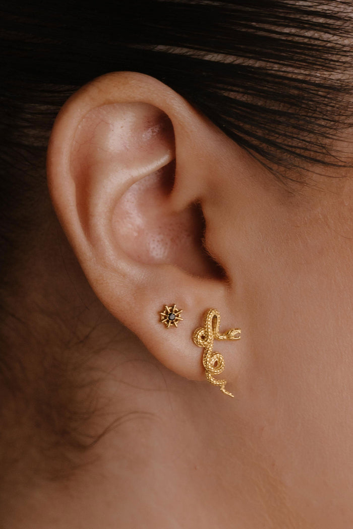 Mini Web Flat Back Stud