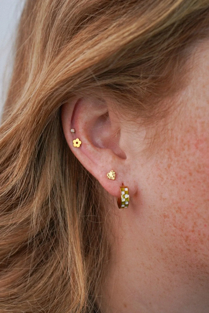 Monstera Leaf Flat Back Stud