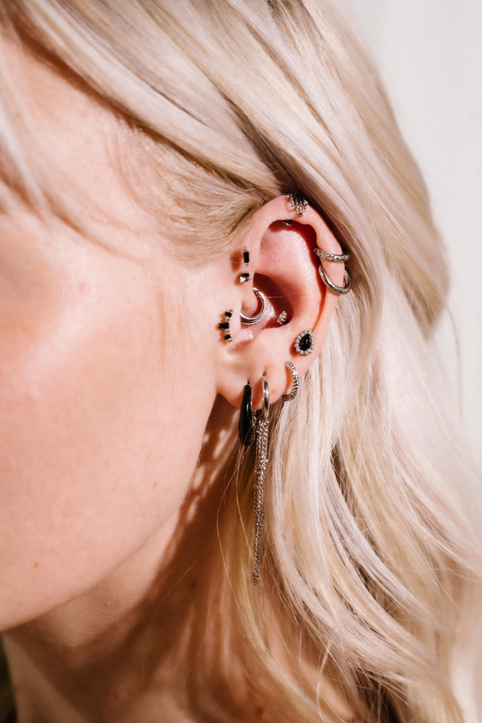 Onyx Halo Flat Back Stud