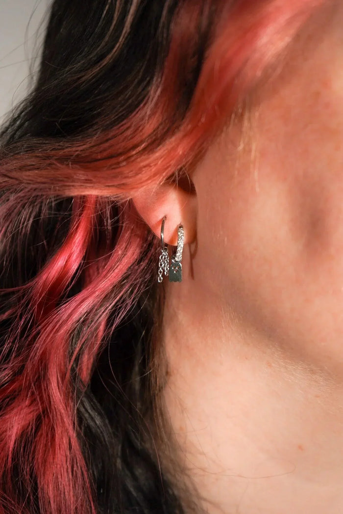 Rattling Chains Clicker Hoop Charm