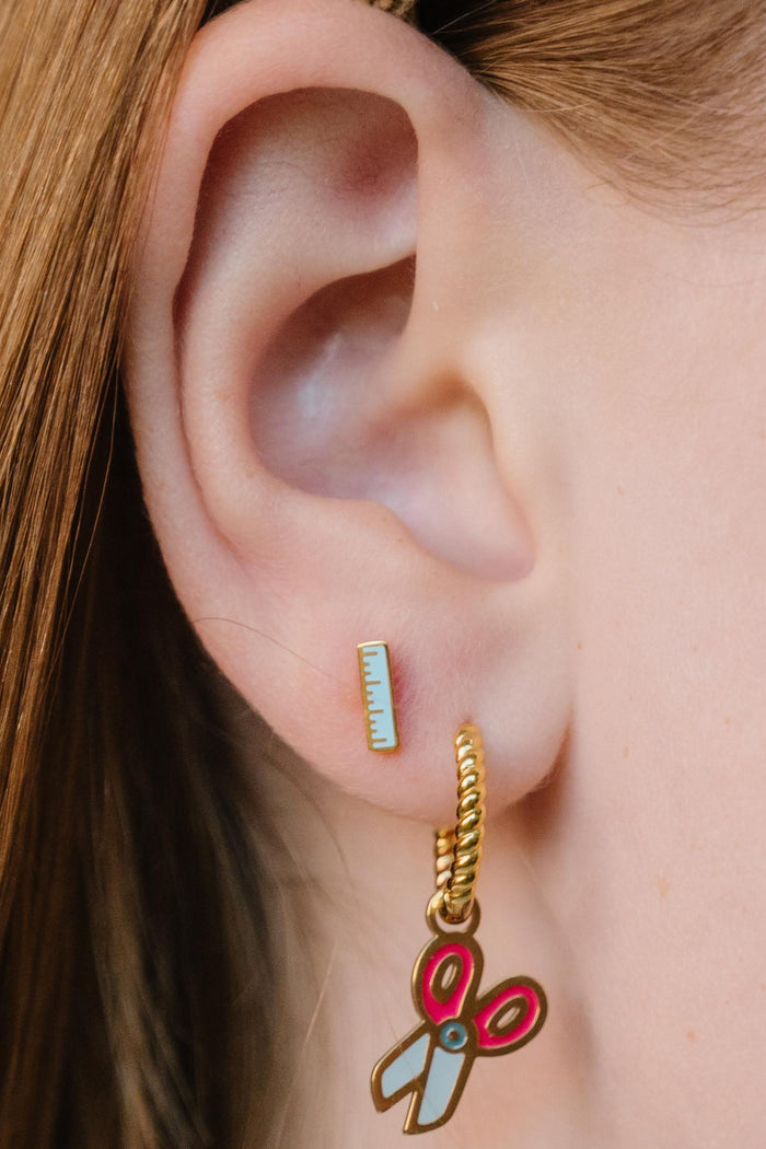 Ruler Enamel Flat Back Stud