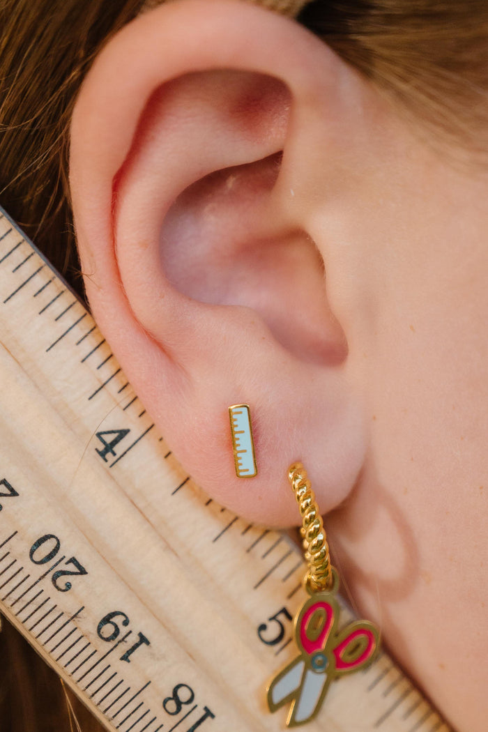 Ruler Enamel Flat Back Stud