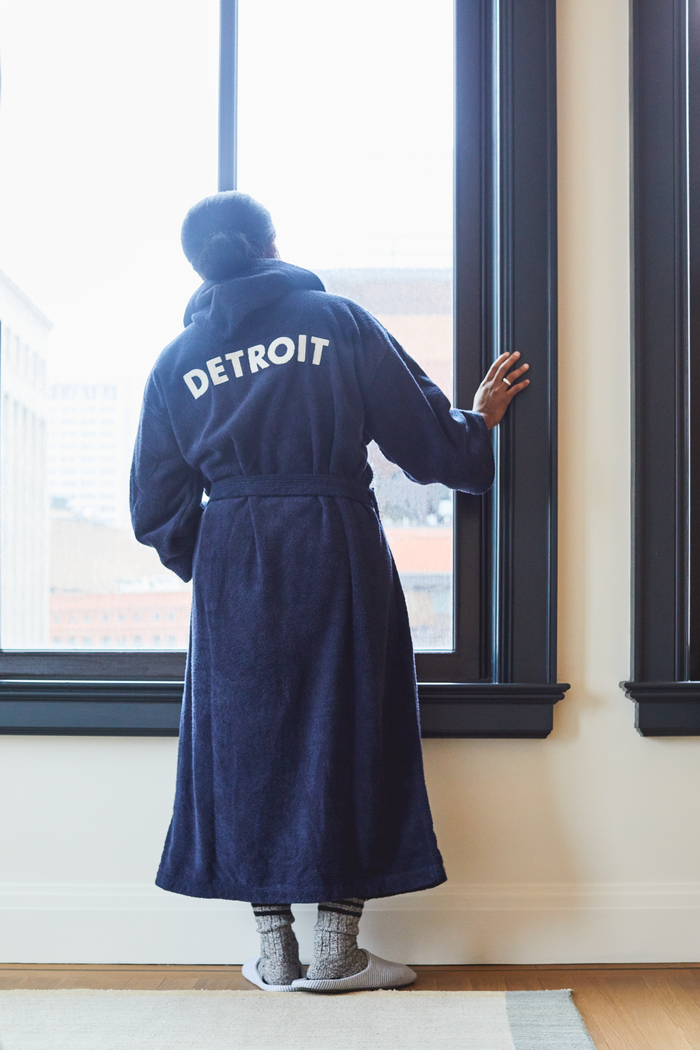 Shinola Hotel Detroit Robe - Navy