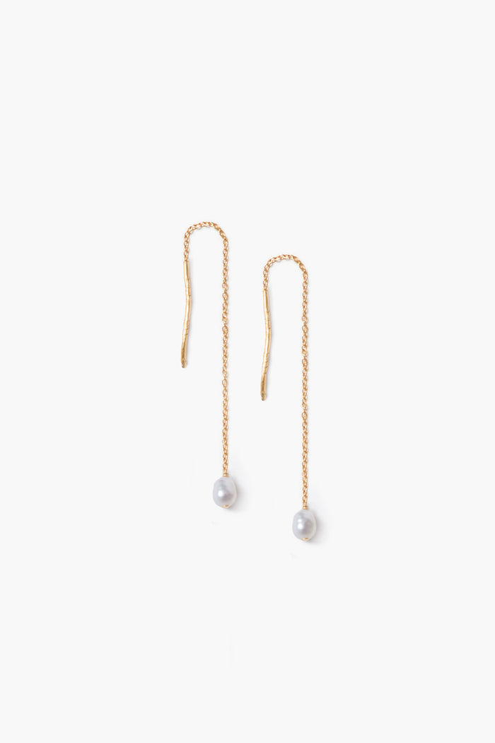 Single Wave Earrings White Pearl