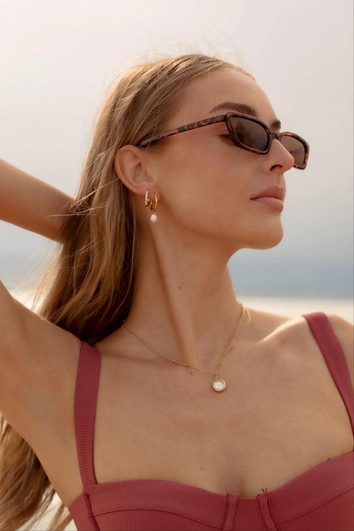 Siren Pearl Pendant Necklace