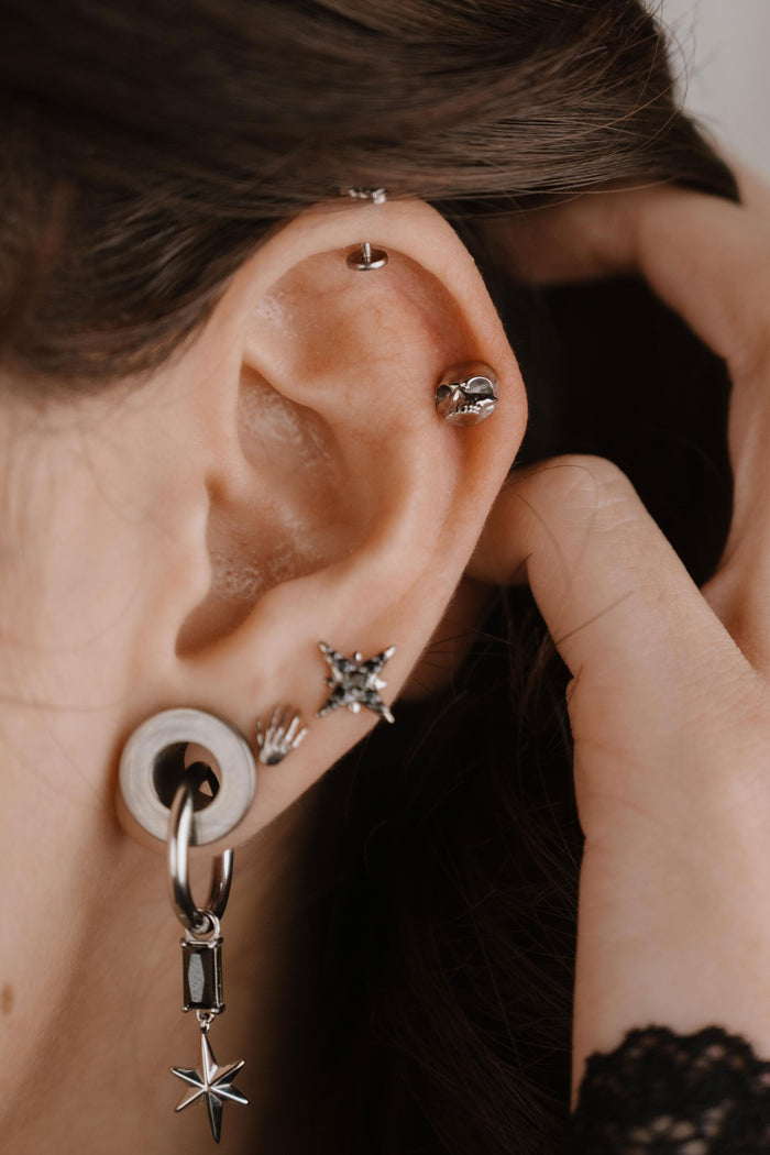 Skull Flat Back Stud