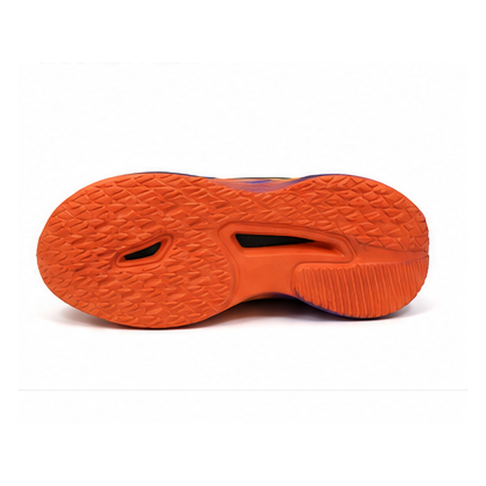 Sports Sneakers With Adjustable Dial Closure