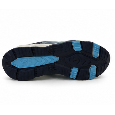 Sports Sneakers With Adjustable Dial Closure