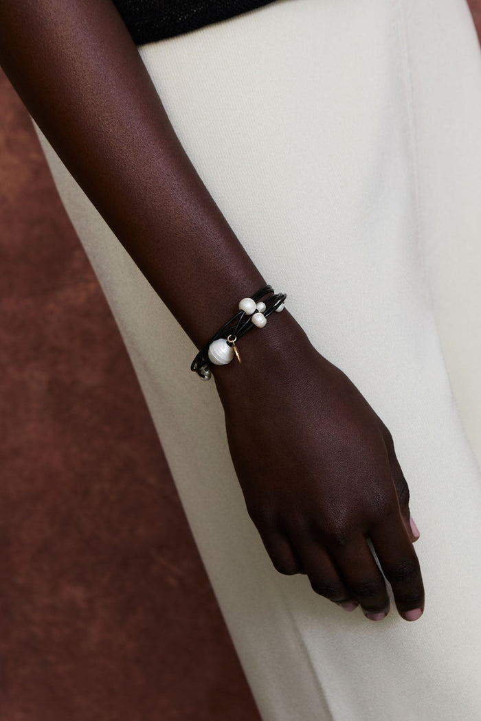 Strata Pearl Bracelet Gold
