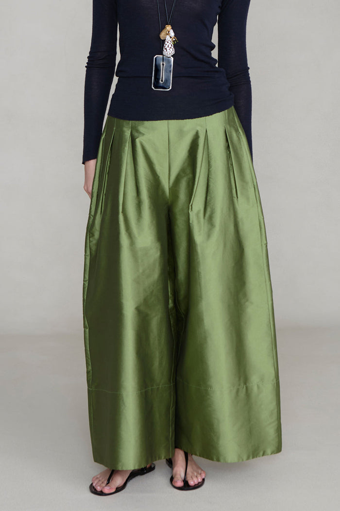 Techno Taffeta Ultra Wide Leg Trouser Tulip Stem