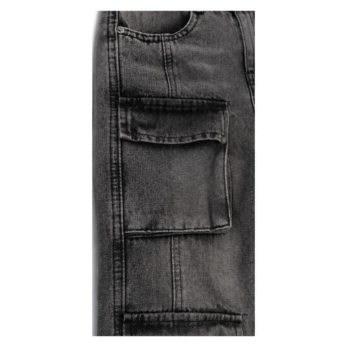 Wide-leg cargo jeans with multiple utility pockets