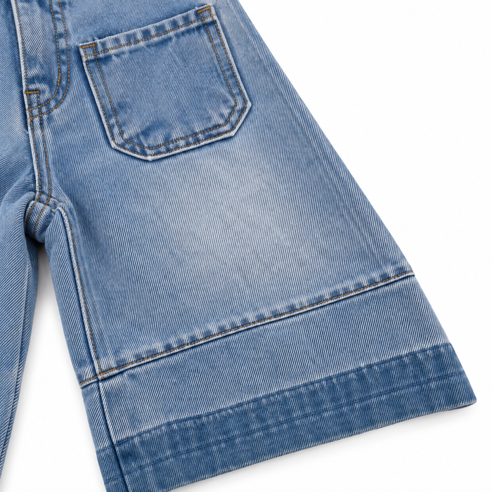 Wide Leg Jeans With Front Pockets