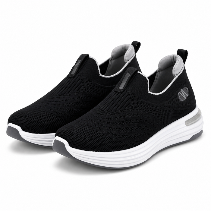 Black & White / 38