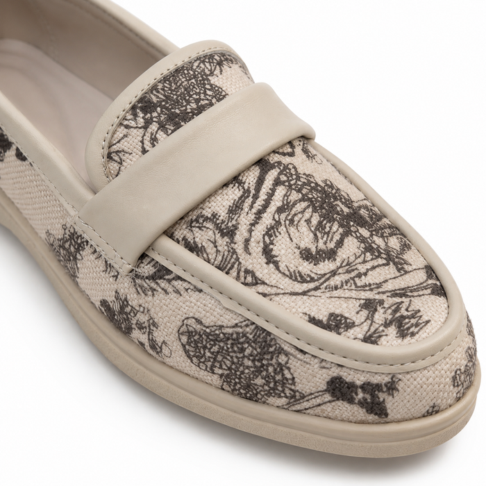 Women Printed Loafers